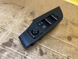 PANEL PRZYCISK PRZEŁĄCZNIK SZYB LUSTEREK DRZWI PRZÓD LEWY TOYOTA RAV4 V