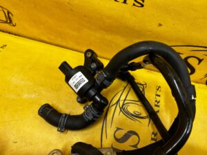 CHŁODNICA CHŁODNICZKA POMPA OLEJU SKRZYNI BIEGÓW AUDI A8 D5 3.0 TFSI