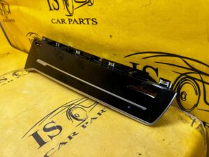 LISTWA DEKOR DESKI KONSOLI PIANO BLACK LED AUDI A8 D5 QUATTRO EU