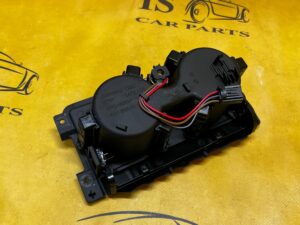 UCHWYT SCHOWEK NA KUBKI CUPHOLDER TUNELU ŚRODKOWEGO PIANO BLACK AUDI A8 D5