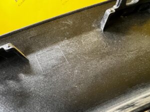 NAKŁADKA LISTWA BŁOTNIKA PRZÓD PRZEDNIA PRAWY PRAWA TOYOTA RAV4 V