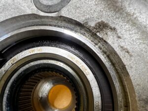 NOWA ZWROTNICA PIASTA PRZÓD LEWY LEWA AUDI A8 D5