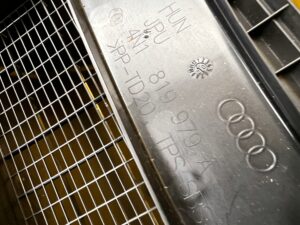 KANAŁ TUNEL DOLOT POWIETRZA NAWIEW NAGRZEWNICY AUDI A8 D5