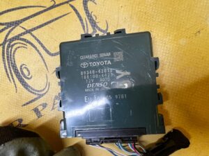 MODUŁ STEROWNIK CZUJNIKÓW PARKOWANIA PDC WIĄZKA TOYOTA RAV4 V