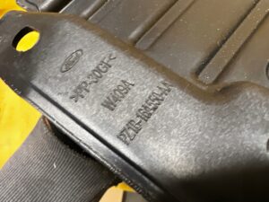OSŁONA PRZECIWBŁOTNA CHLAPACZ PRZÓD PRZEDNIA PRAWA PRAWY FORD KUGA MK3 LIFT