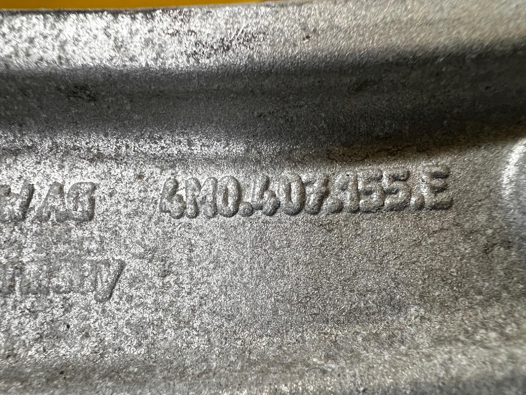 NOWY WAHACZ PRZÓD PRZEDNI LEWY AUDI A8 D5