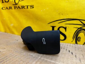 KPL UCHWYT RĄCZKA CIĘGNO LINKA OTWIERANIA MASKI POKRYWY SILNIKA AUDI A8 D5