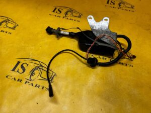 ELEKTRONICZNA ANTENA RADIA BŁOTNIKA TYŁ CHEVROLET CORVETTE CABRIO C5 97-04