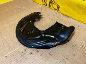 TARCZA KOTWICZNA BLACHA OSŁONA TARCZY HAMULCOWEJ PRZÓD LEWY AUDI A8 D5