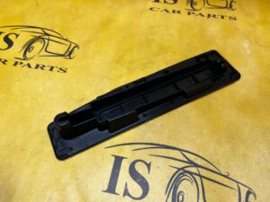 OSŁONA ZAŚLEPKA NUMERU VIN TOYOTA RAV4 V