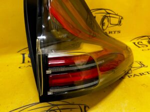LAMPA W BŁOTNIK TYŁ PRAWA PRAWY RENAULT ESPACE V LED EU