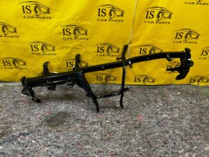 RURA BELKA STELAŻ WZMOCNIENIE DESKI KONSOLI AUDI A8 D5 EU