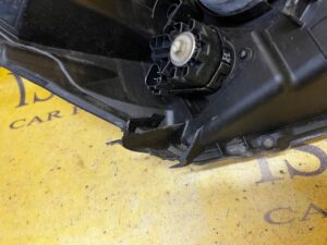 LAMPA REFLEKTOR PRZÓD PRZEDNIA LEWY LEWA TOYOTA HILUX VIII 2020