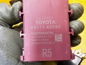 MODUŁ STEROWNIK GATEWAY TOYOTA RAV4 V