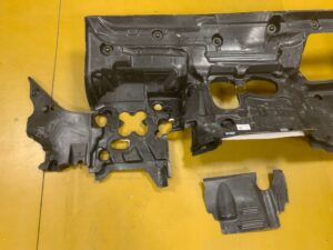 WYGŁUSZENIE OSŁONA WYKŁADZINA ŚCIANY GRODZIOWEJ JEEP WRANGLER JL