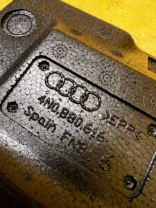 STYROPIAN WYGŁUSZENIE PIANKA BAGAŻNIKA AUDI A8 D5