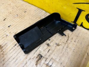 OSŁONA KLEMY KLEMA AKUMULATORA AUDI A8 D5