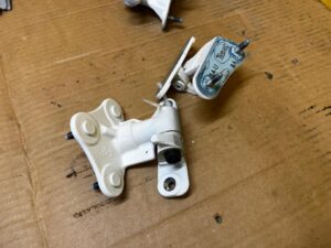 KOMPLET ZAWIASY DRZWI TYŁ PRAWY MERCEDES GL X166 149