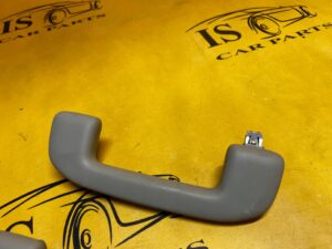 KOMPLET RĄCZKI RĄCZKA UCHWYTY PODSUFITKI TOYOTA RAV4 V