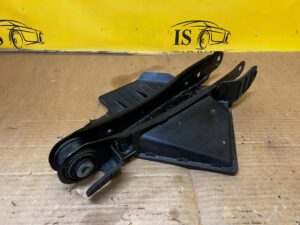 NOWY WAHACZ TYŁ TYLNY LEWY AUDI A8 D5