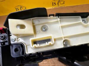 PRZEŁĄCZNIK PANEL SKRZYNI BIEGÓW HAMULCA RĘCZNEGO TOYOTA RAV4 V 2.5 HYBRID