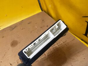 MODUŁ STEROWNIK KLAPY TYŁ BAGAŻNIKA TOYOTA RAV4 V