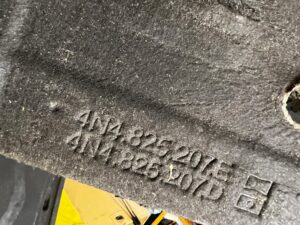 OSŁONA PŁYTA PODŁOGA PODWOZIA LEWY LEWA AUDI A8 D5