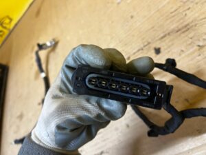 WIAZKA INSTALACJA POMPY PALIWA AUDI A8 D5 3.0 TFSI