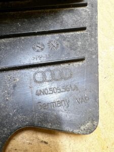 NOWY WAHACZ TYŁ TYLNY LEWY AUDI A8 D5