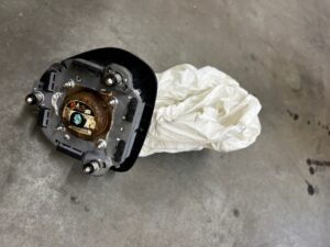 WYSTRZELONA AIRBAG PODUSZKA KIEROWCY TOYOTA RAV4 V