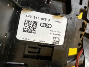 KLEMA WIĄZKA INSTALACJA AKUMULATORA ROZDZIELACZ PRĄDU AUDI A8 D5 3.0 TFSI