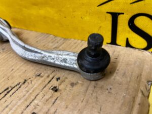 NOWY WAHACZ PRZÓD PRZEDNI LEWY AUDI A8 D5