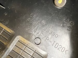 OSŁONA OBUDOWA RAMKA LICZNIKA ZEGARÓW DESKI KONSOLI TOYOTA RAV4 V