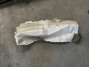 BLACHA OSŁONA TERMICZNA RURY WYDECHOWEJ TŁUMIKA TOYOTA RAV4 V 2.5 HYBRID