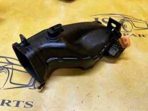 KANAŁ TUNEL NAWIEW POWIETRZA NA NOGI FORD KUGA MK3