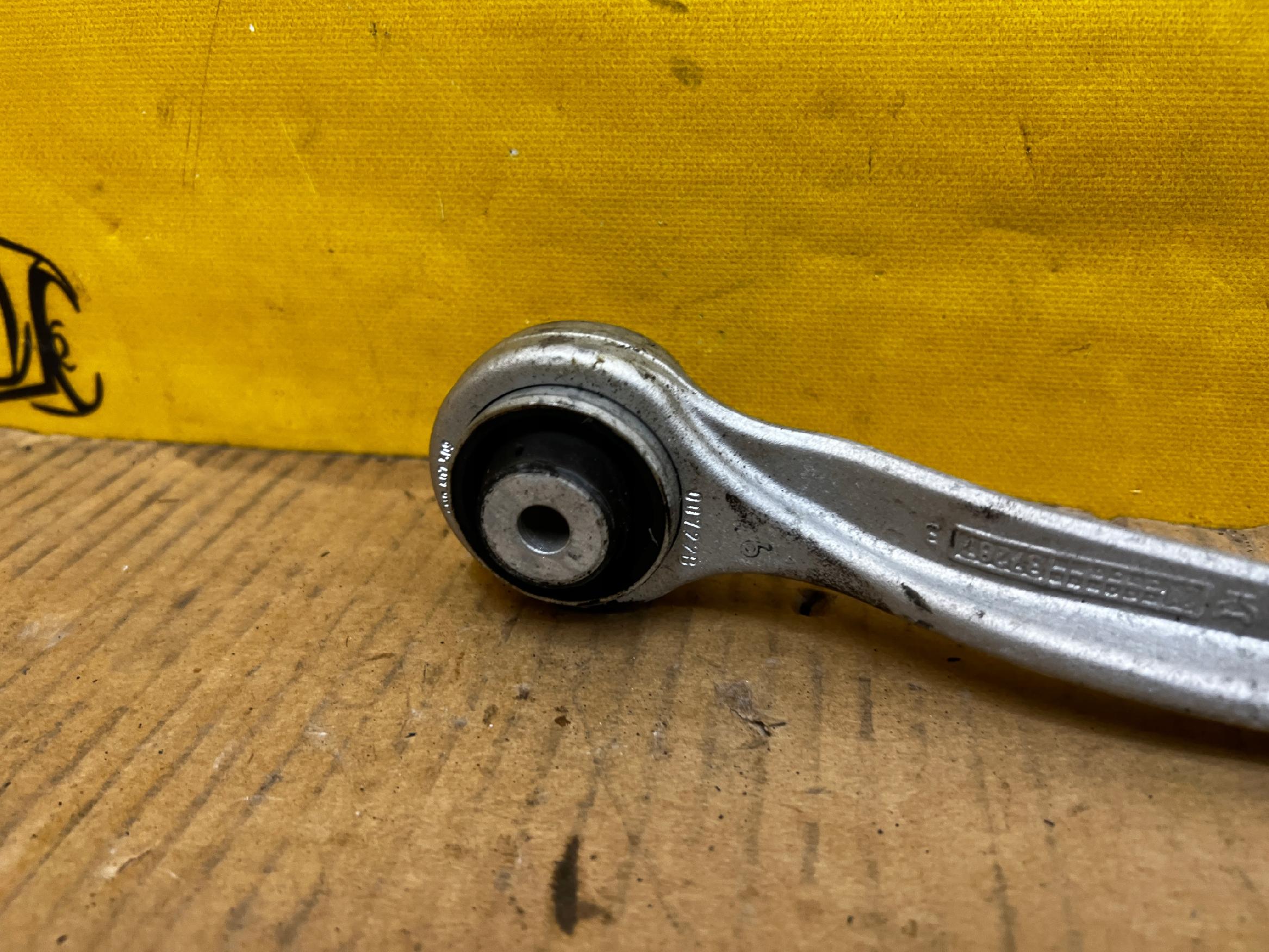 NOWY WAHACZ PRZÓD PRZEDNI LEWY AUDI A8 D5