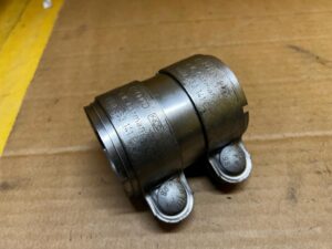 OPASKA OBEJMA ŁĄCZNIK RURY WYDECHOWEJ WYDECHU AUDI A8 D5 3.0 TFSI