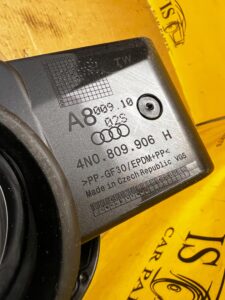 KLAPKA WLEWU PALIWA BENZYNA AUDI A8 D5 LY9T