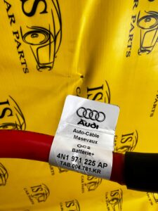 WIĄZKA INSTALACJA BATERII PRZEWÓD PLUSOWY AKUMULATORA AUDI A8 D5 3.0 TFSI