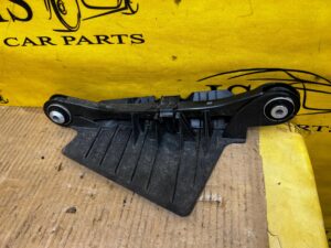 NOWY WAHACZ TYŁ TYLNY LEWY AUDI A8 D5