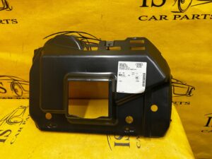 PŁYTA PODSTAWA MOCOWANIE AKUMULATORA AUDI A8 D5