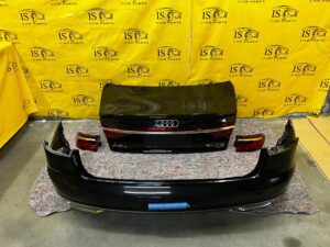 KLAPA BAGAŻNIKA ZDERZAK 4 X PDC LAMPY TYŁ AUDI A8 D5 LONG PRZEDLIFT LY9T EU