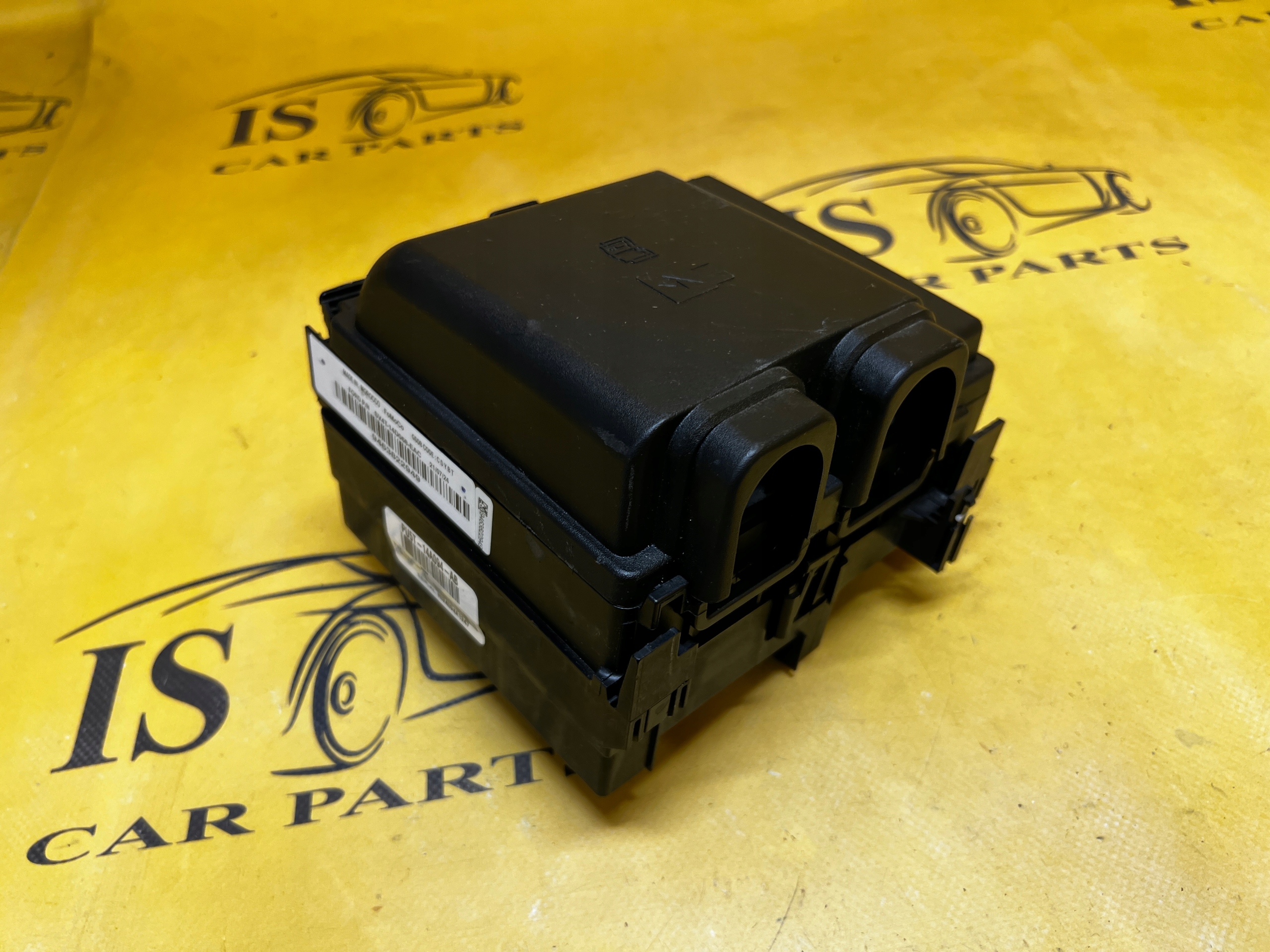 SKRZYNKA BEZPIECZNIKÓW FORD KUGA MK3 LIFT 1.5 ECOBOOST