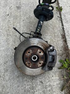 ZWROTNICA AMORTYZATOR MCPHERSON PRZÓD PRAWY DACIA SANDERO III 1.0 SCE