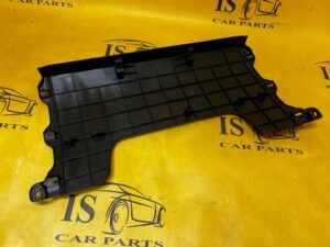 OSŁONA OBUDOWA BATERII KANAPY ŚRODKOWA TOYOTA RAV4 V 2.5 HYBRID