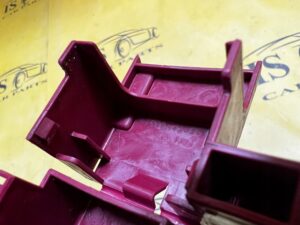 KLEMA PLUS PLUSOWA OSŁONA KLEMY PLUSOWEJ TOYOTA RAV4 V 2.5 HYBRID