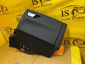 SCHOWEK PASAŻERA DESKI KONSOLI PRAWY AUDI A8 D5 EU