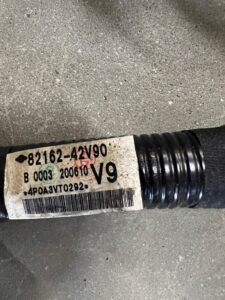 WIĄZKA INSTALACJA WNĘTRZA PODŁOGI TOYOTA RAV4 V 2.5 HYBRID