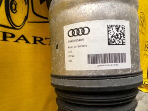 NOWY AMORTYZATOR PNEUMATYCZNY PRZÓD PRZEDNI PRAWY AUDI A8 D5