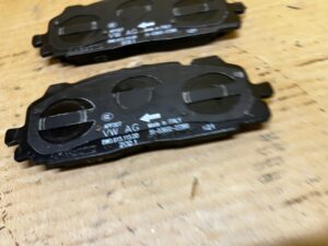 KOMPLET NOWE TARCZE KLOCKI HAMULCOWE PRZÓD PRZEDNIE 350 MM AUDI A8 D5